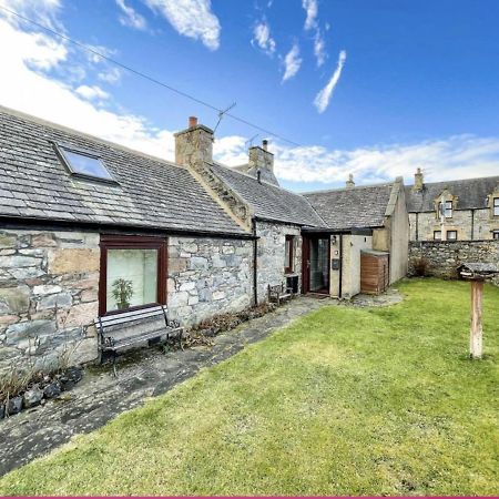 Ailnack Cottage -Cheerful Cottage With Secure Garden And Off Street Parking Sleeps 4 Tomintoul Esterno foto